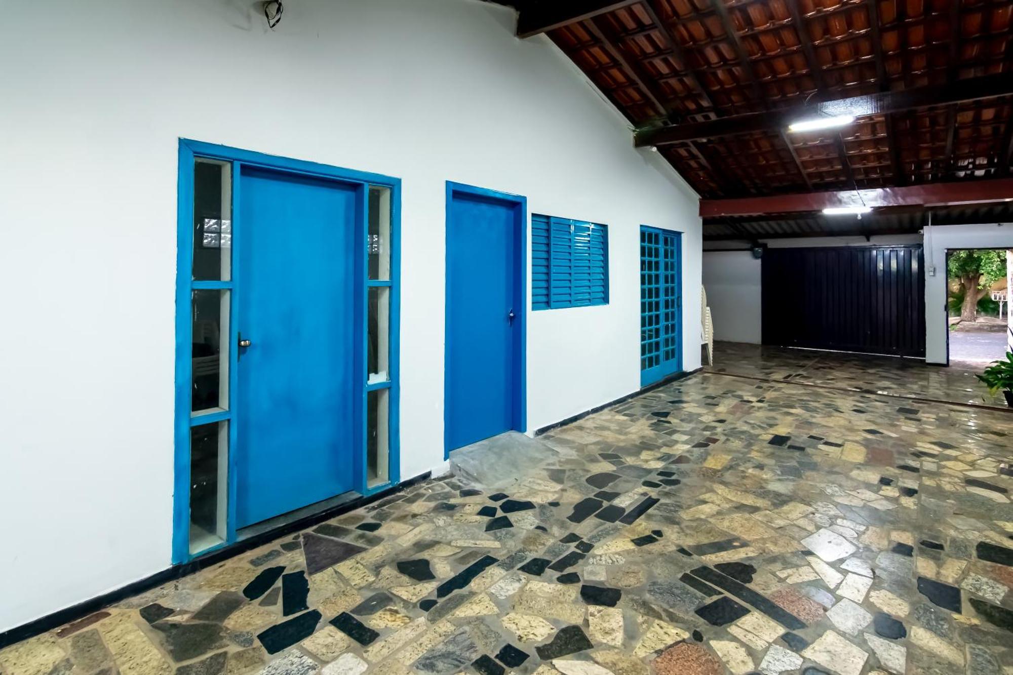 Готель Pousada Roosevelt Quarto 03 - Pousada Central Prox Rodoviaria E Dist Industrial Уберландія Екстер'єр фото