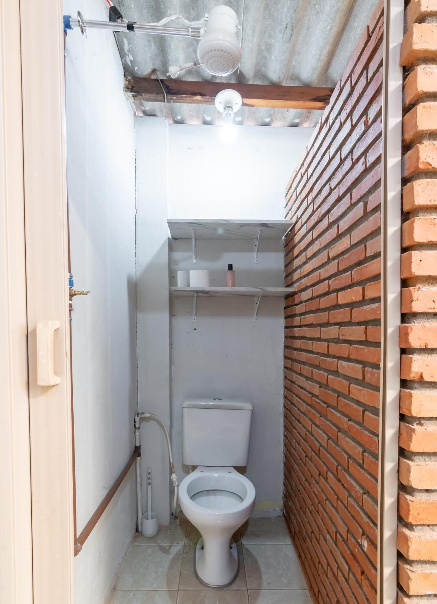 Готель Pousada Roosevelt Quarto 03 - Pousada Central Prox Rodoviaria E Dist Industrial Уберландія Екстер'єр фото